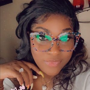 Meet your Posher, Natasha